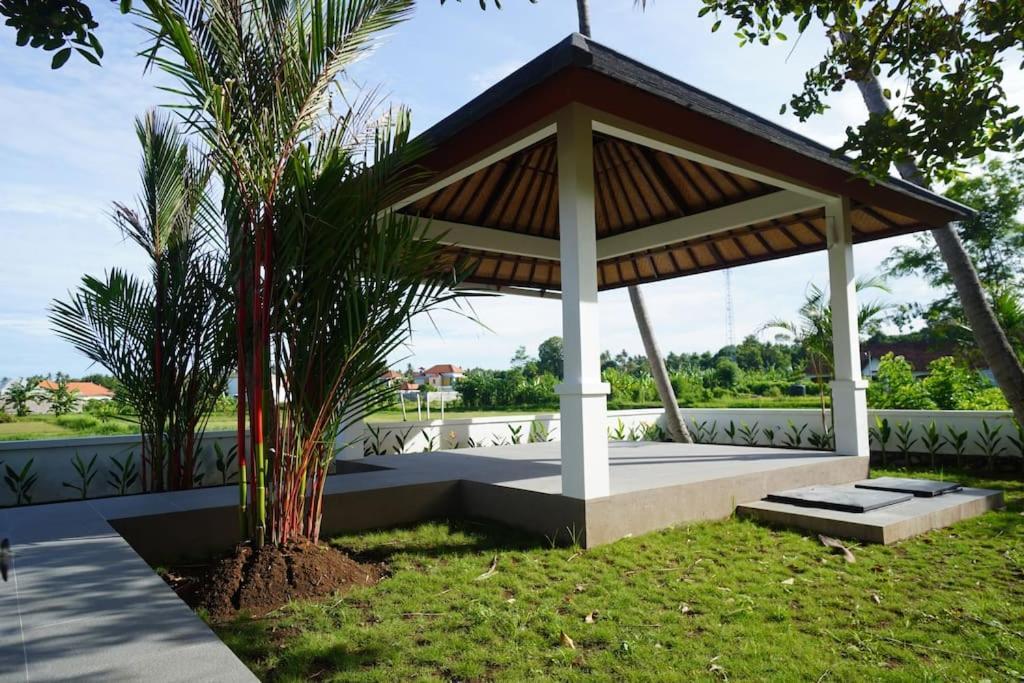 Villa Vespa Lovina Exterior foto