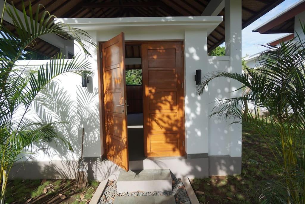 Villa Vespa Lovina Exterior foto